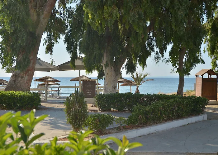 Seasabelle Hotel near Athens Airport